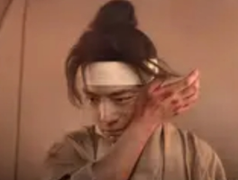 郑晓龙这么多年还是爱眼泪往上擦，岁月难掩创作热忱