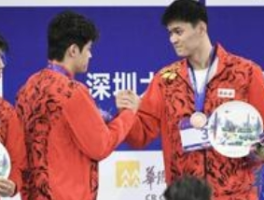 全国游泳冠军赛孙杨潘展乐全力冲金，新老对决点燃泳池