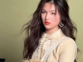 王诗龄头卷大波浪阳光耀眼