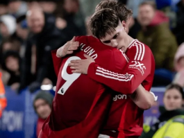 莱斯特城0比3曼联！比赛回顾与球队表现分析