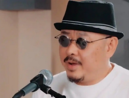 刀郎强势回归！新身份曝光，网友直呼：爷青回