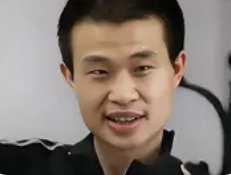 北大称已多次派人陪同韦东奕就诊，全力保障学者健康