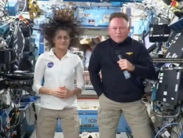 美国2名宇航员286天太空加班费仅1148美元，网友：太拼了！