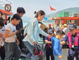 “五一”假期两江游和夜游客运量同比增长超五成