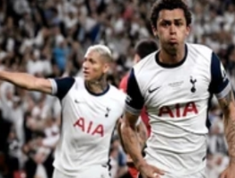 欧联杯：热刺1-0曼联夺17年首冠，历史时刻见证荣耀回归