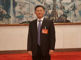 建议老年人居家护理纳入医保：如何解决老龄化社会的护理难题？