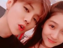 鹿晗关晓彤官宣微博都没删：爱意在时光中沉淀