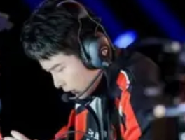 WE冰尘挂牌公告：职业电竞新动向